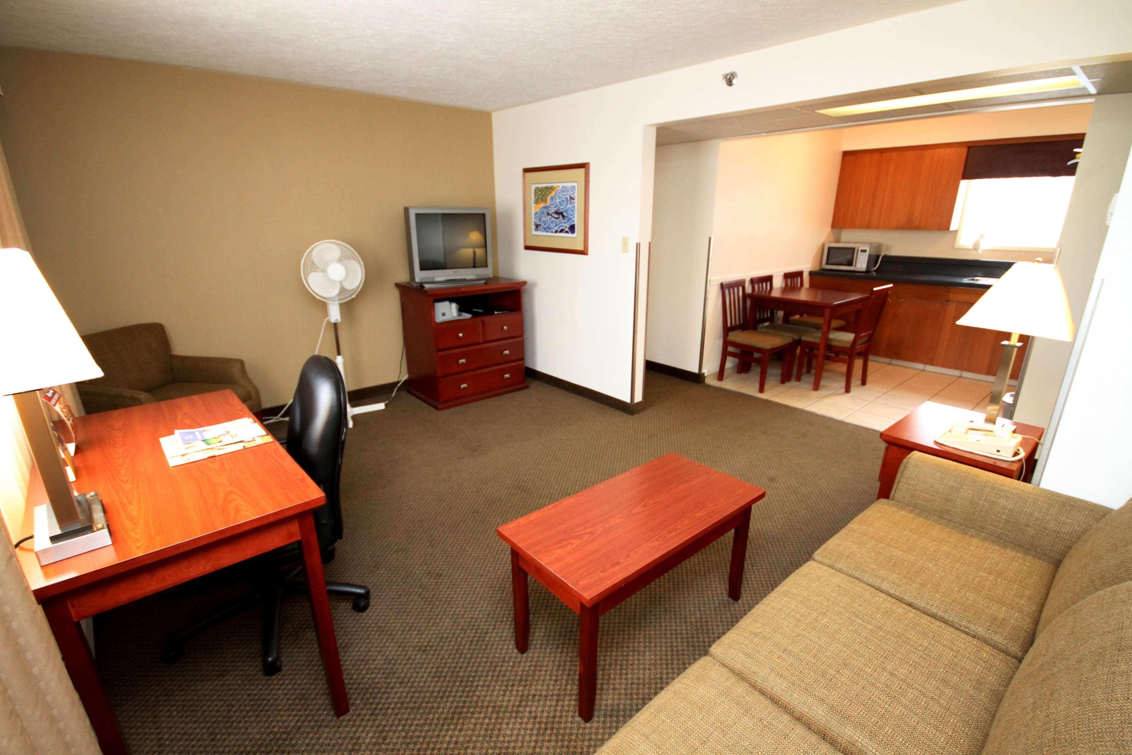 Best Western Gold Rush Inn Whitehorse Buitenkant foto
