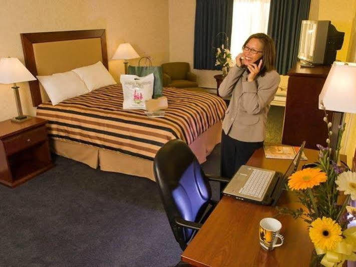 Best Western Gold Rush Inn Whitehorse Buitenkant foto